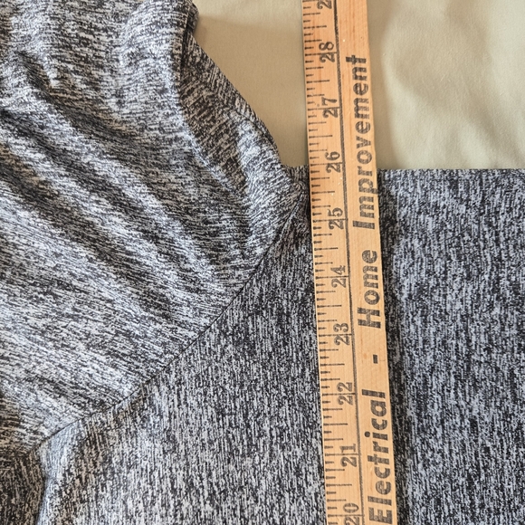 Under Armour Heat Gear Loose Fit Tech Tee XXL - Picture 7 of 7